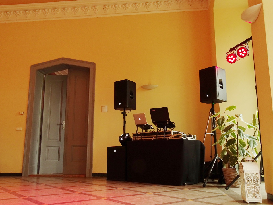 Schloss Kroechlendorff Hochzeit DJ Technik